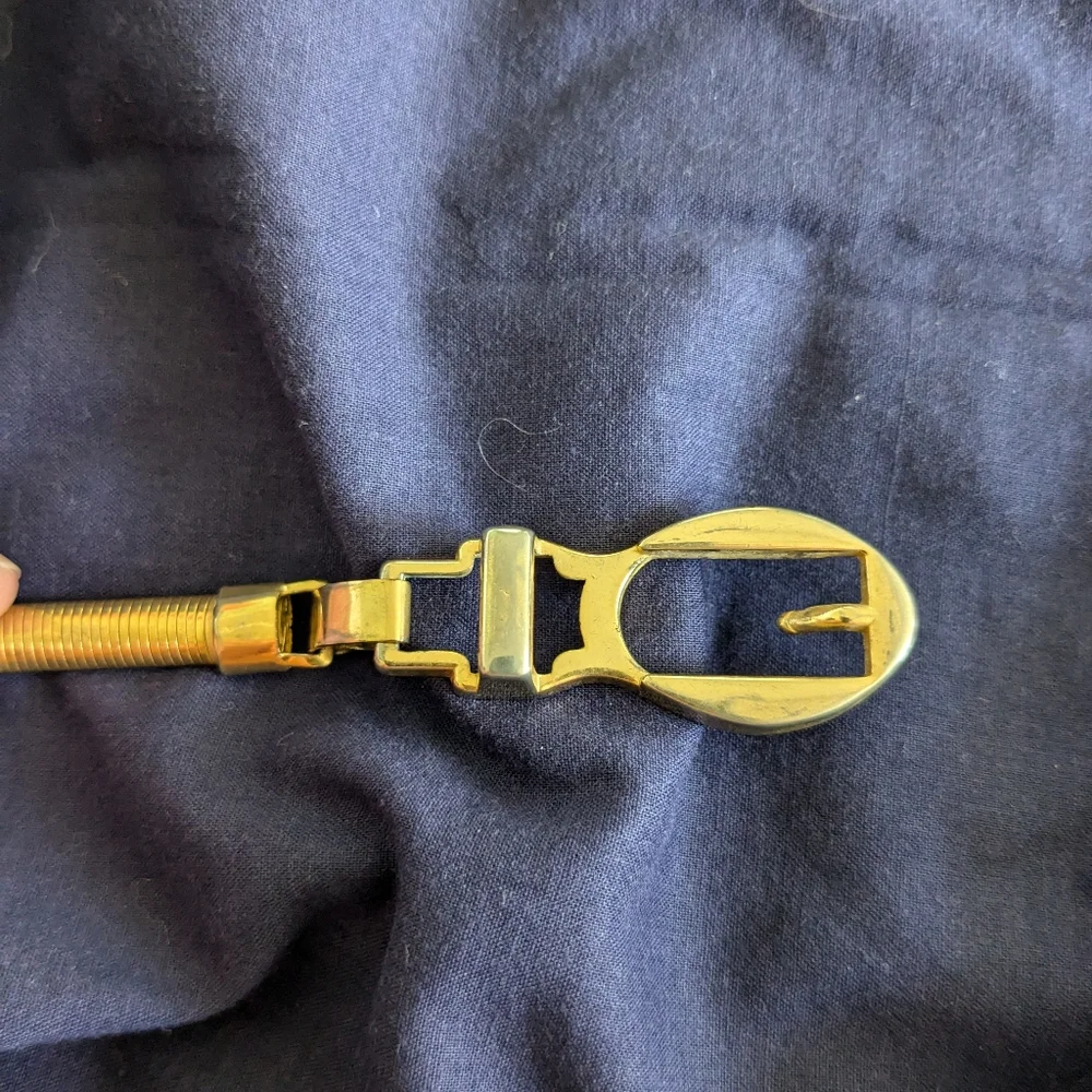Vintage 70's gold serpentine skinny stretch belt, Size S